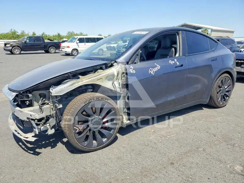 2022 Tesla Model Y фото