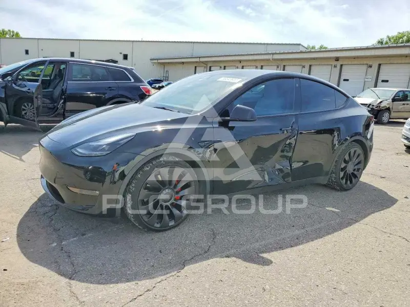 2022 Tesla Model Y фото
