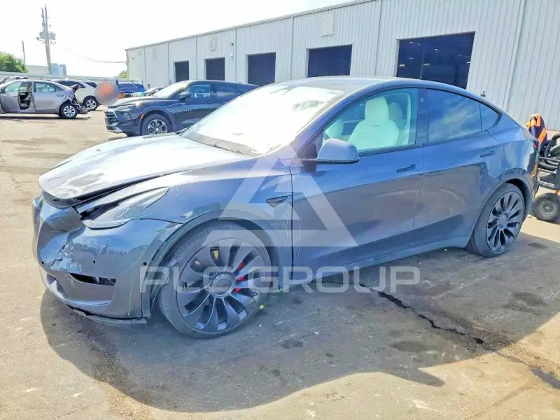 2022 Tesla Model Y фото