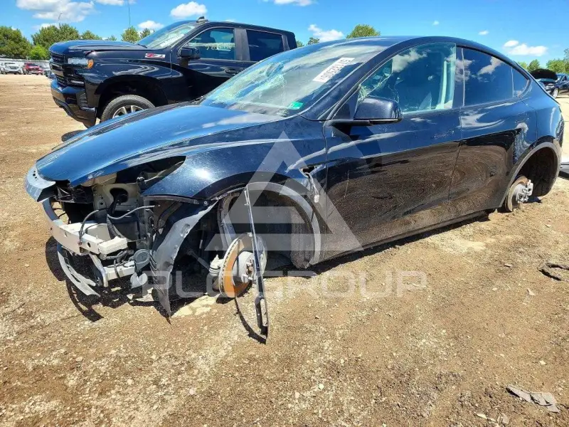2022 Tesla Model Y фото