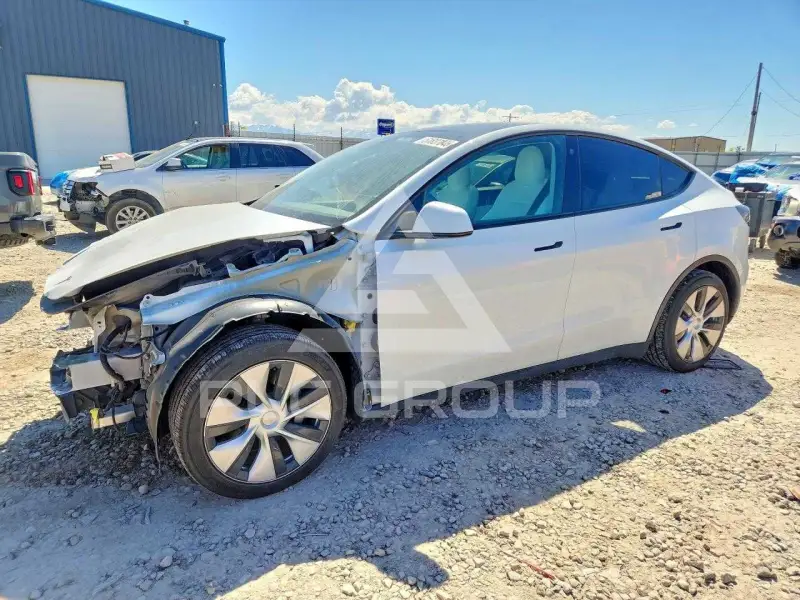 2022 Tesla Model Y фото