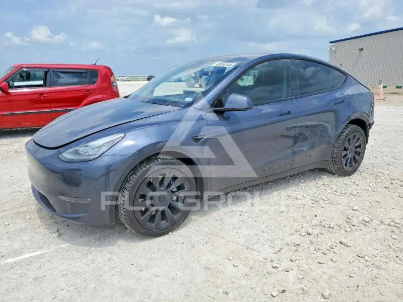 2022 Tesla Model Y фото