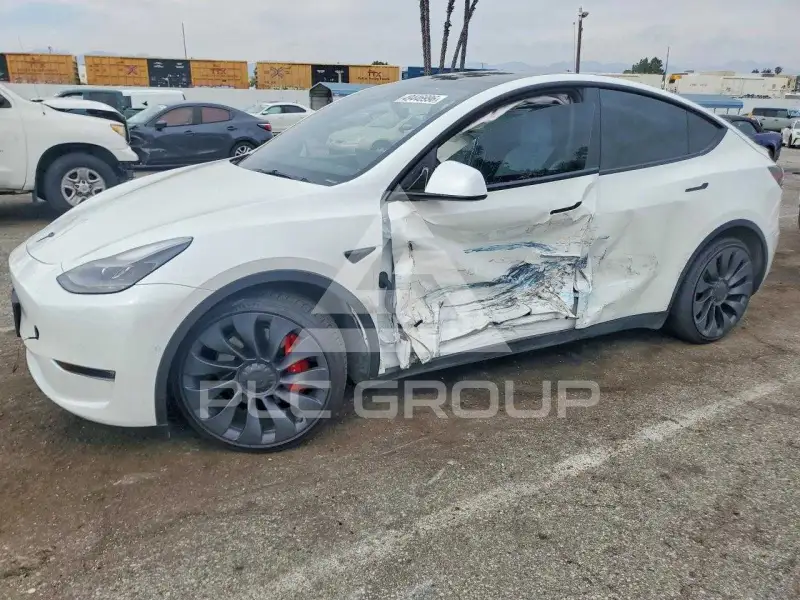 2022 Tesla Model Y photo