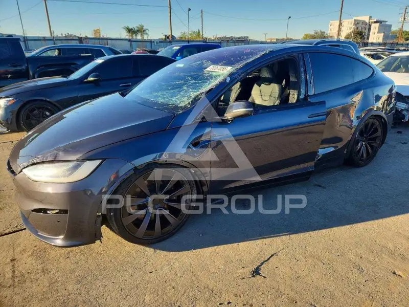 2022 Tesla Model X фото