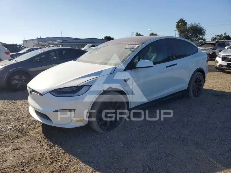 2022 Tesla Model X фото