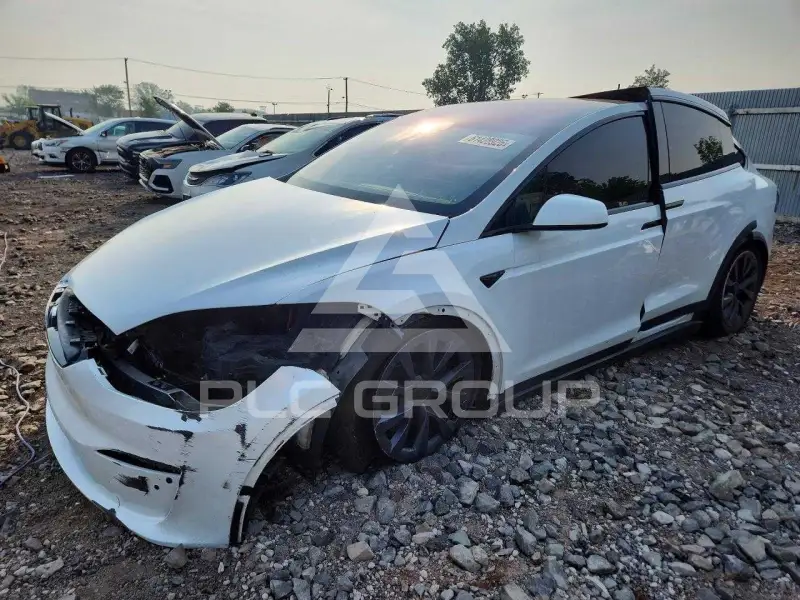 2022 Tesla Model X фото