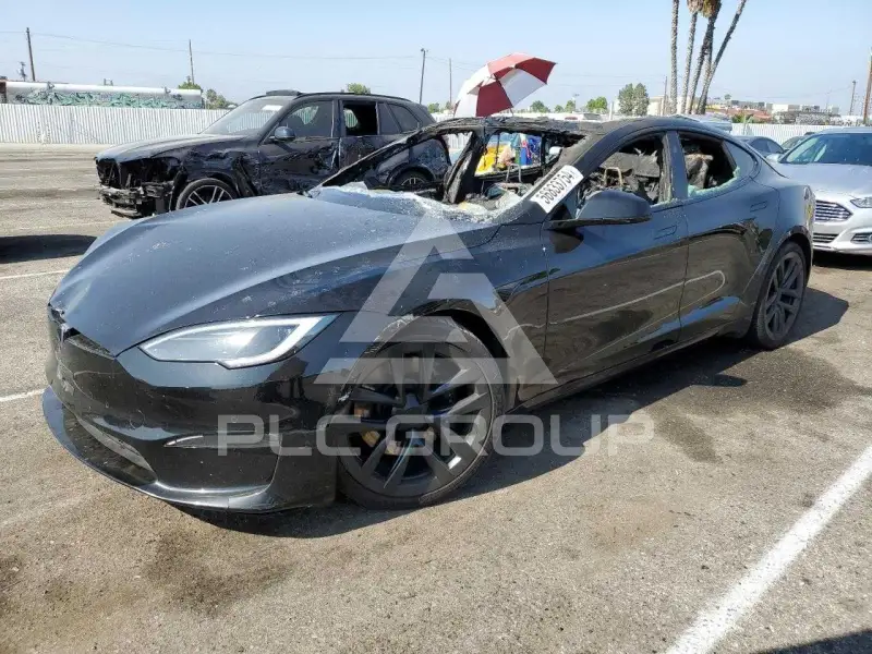 2022 Tesla Model S photo