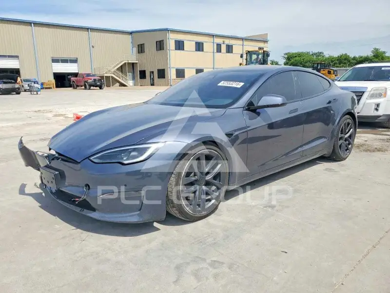 2022 Tesla Model S photo