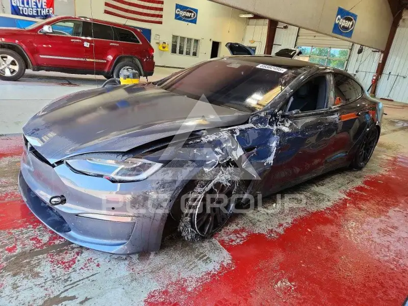 2022 Tesla Model S фото