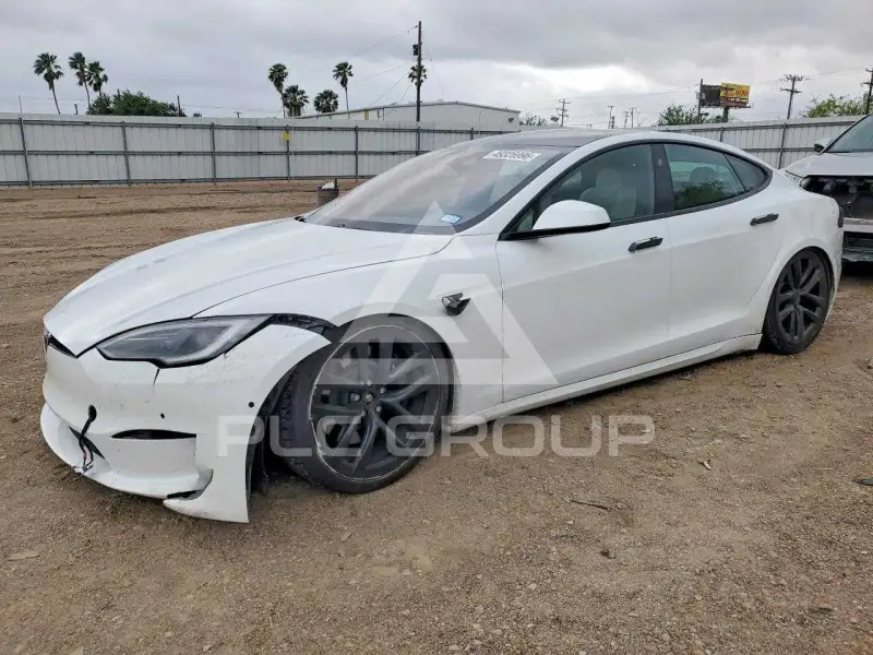 2022 Tesla Model S фото