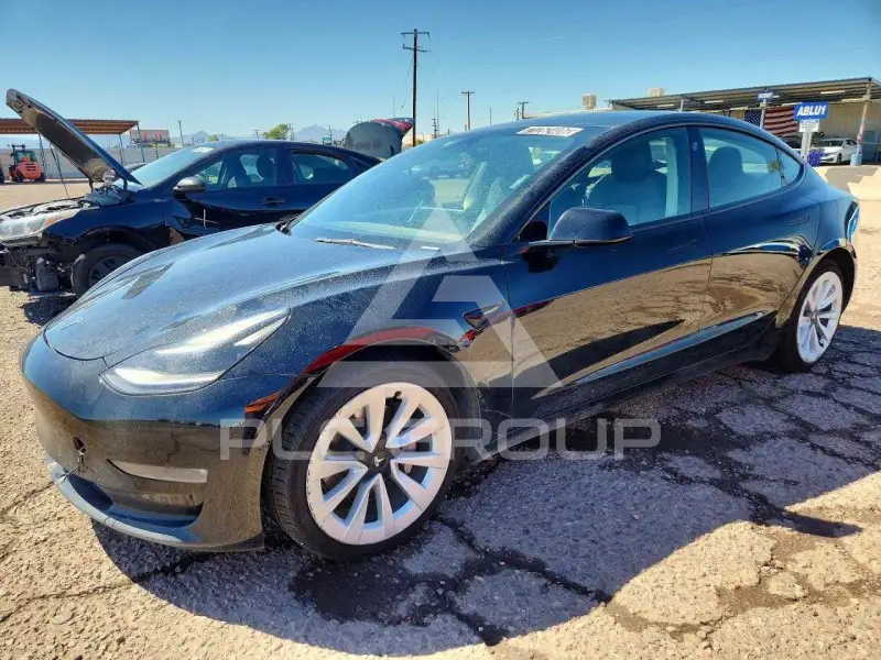 2022 Tesla Model 3 фото