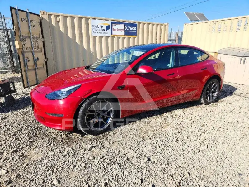 2022 Tesla Model 3 фото