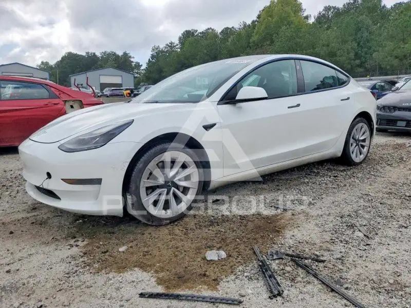 2022 Tesla Model 3 фото