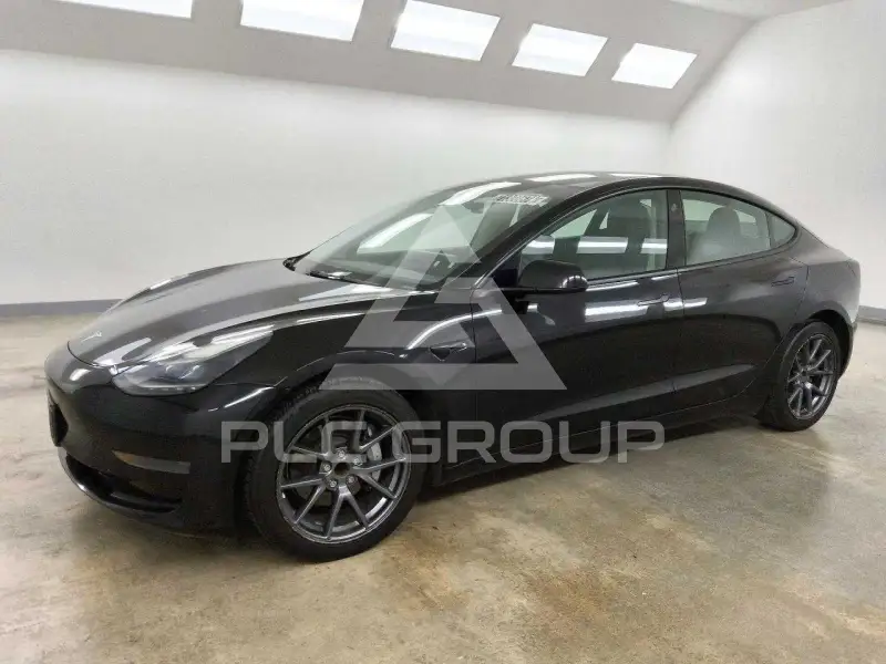 2022 Tesla Model 3 фото