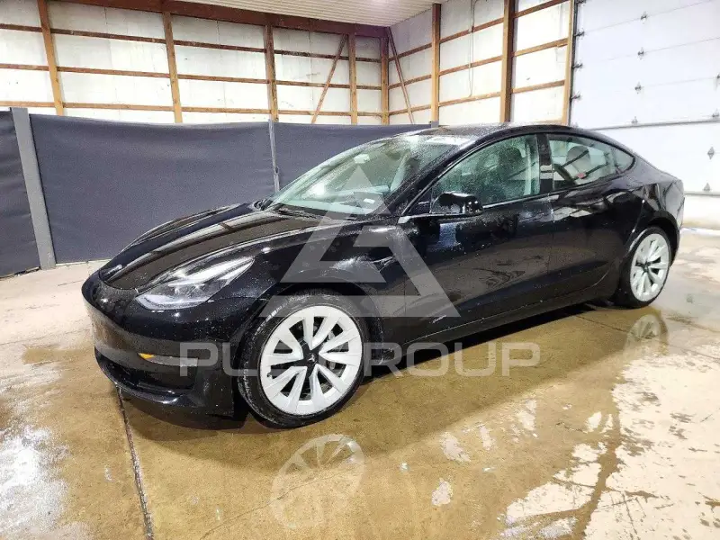 2022 Tesla Model 3 фото