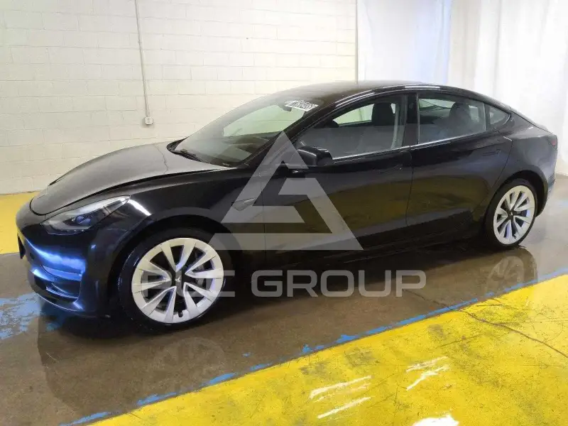 2022 Tesla Model 3 photo