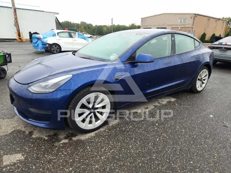 2022 Tesla Model 3 фото