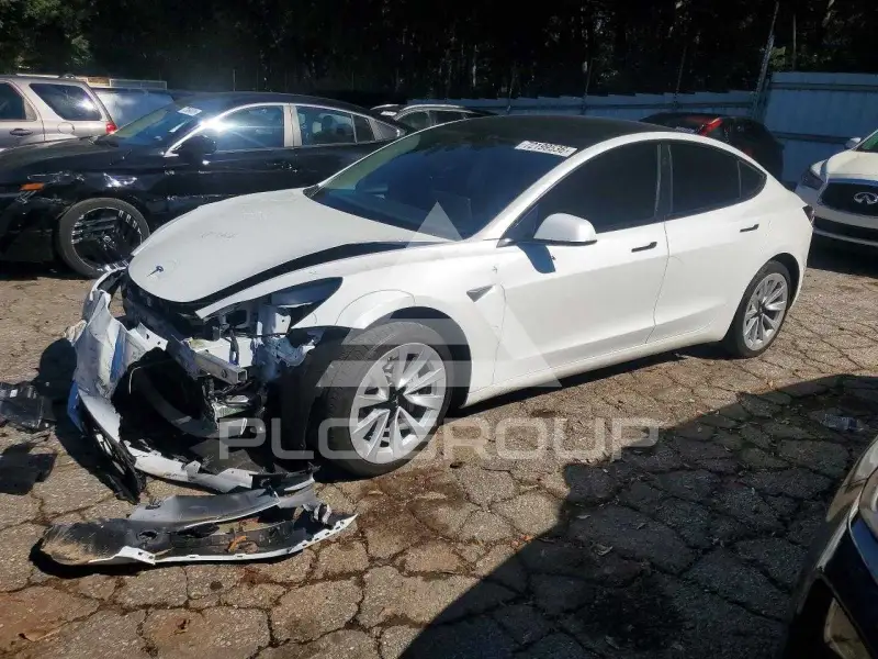 2022 Tesla Model 3 фото