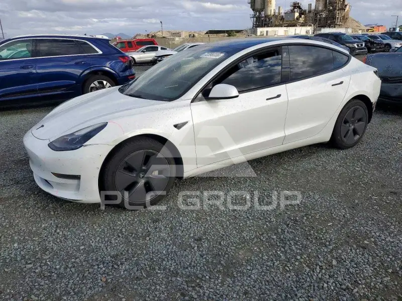 2022 Tesla Model 3 фото
