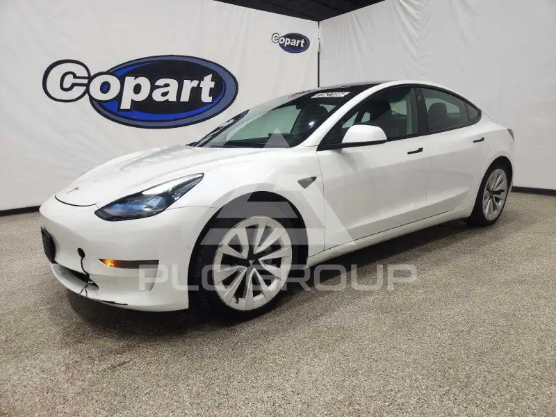 2022 Tesla Model 3 фото