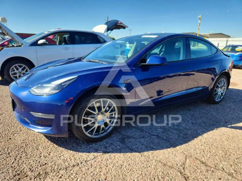 2022 Tesla Model 3 фото