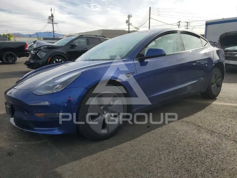 2022 Tesla Model 3 фото