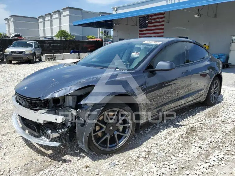 2022 Tesla Model 3 photo