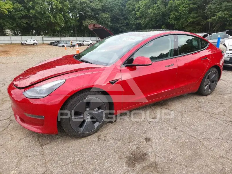 2022 Tesla Model 3 фото