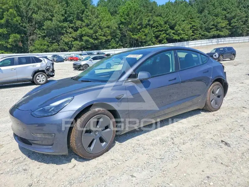 2022 Tesla Model 3 фото