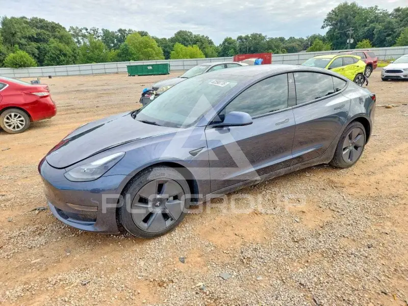 2022 Tesla Model 3 фото