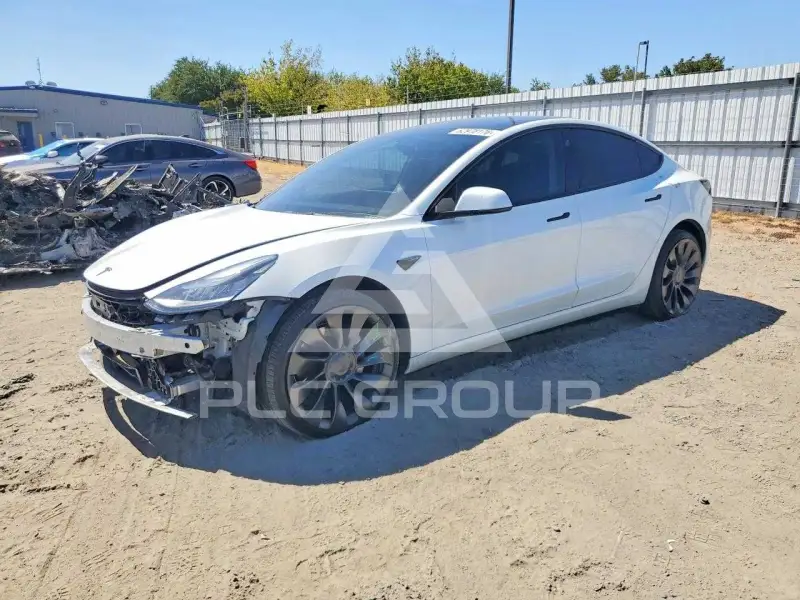 2022 Tesla Model 3 фото
