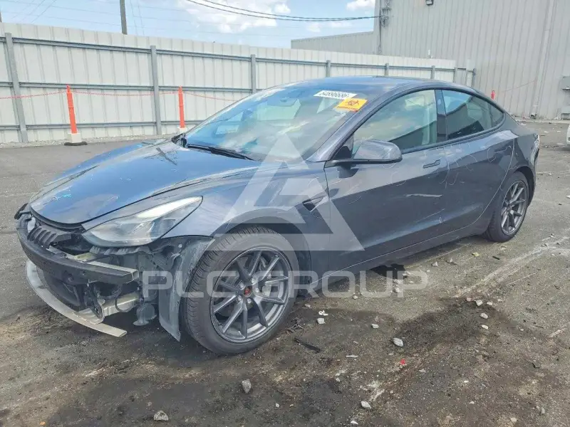 2022 Tesla Model 3 фото