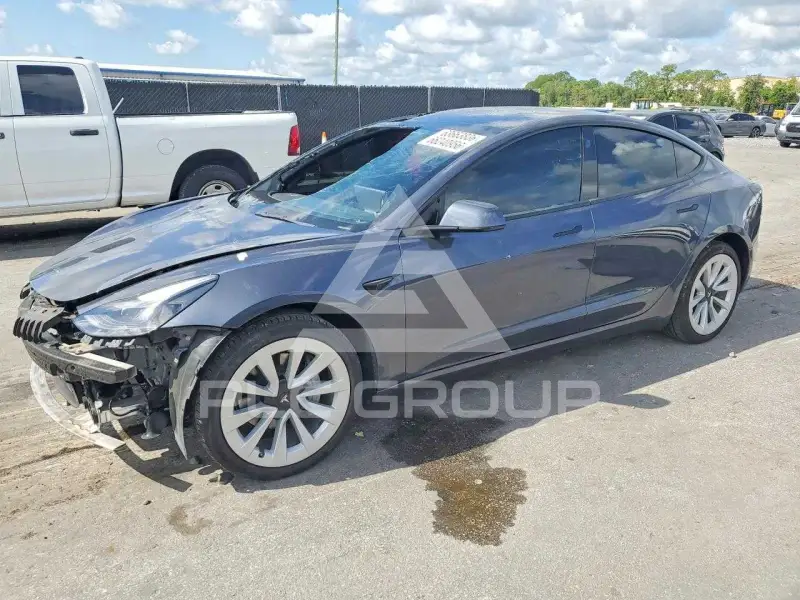2022 Tesla Model 3 фото