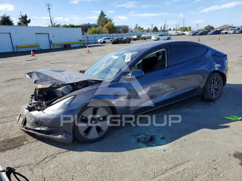 2022 Tesla Model 3 фото
