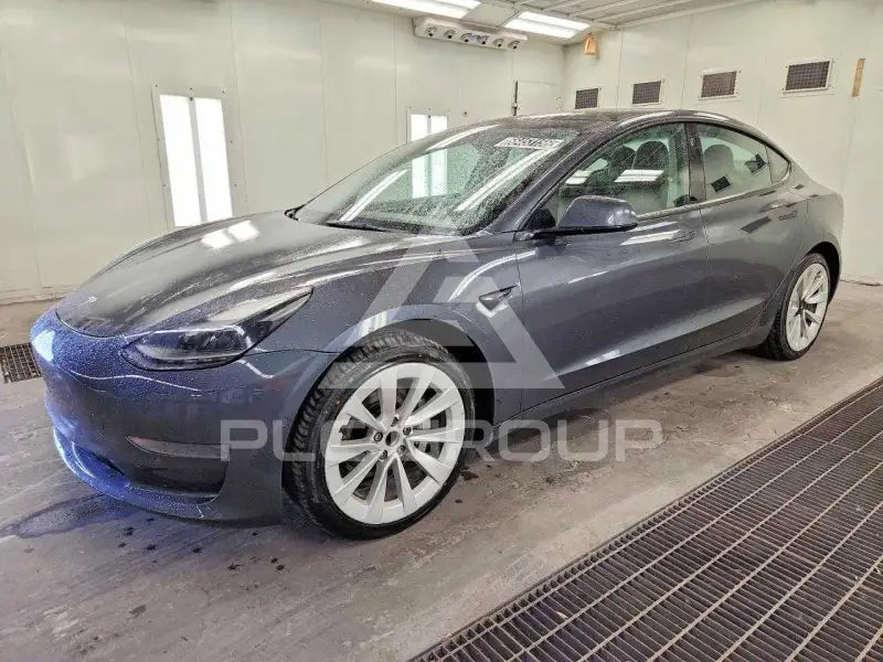 2022 Tesla Model 3 фото