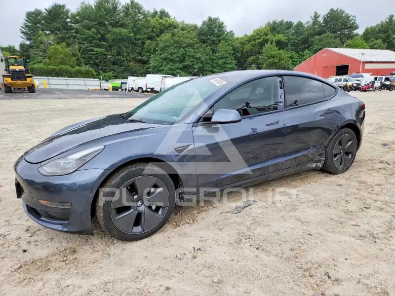 2022 Tesla Model 3 фото