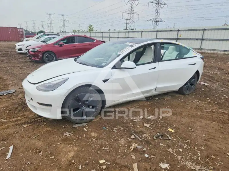 2022 Tesla Model 3 фото