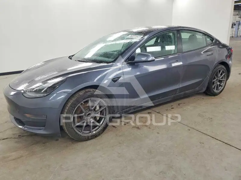 2022 Tesla Model 3 фото