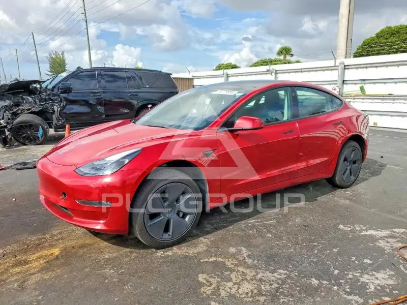 2022 Tesla Model 3 фото