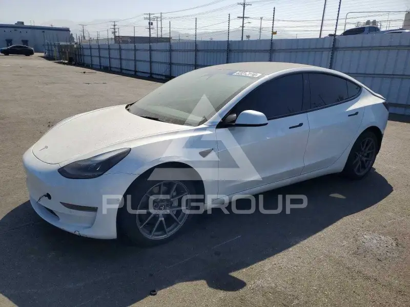 2022 Tesla Model 3 фото