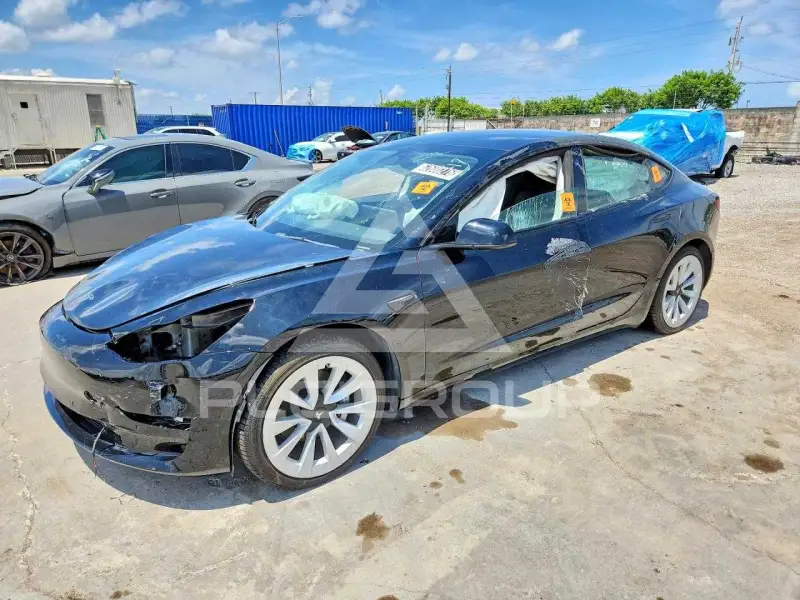 2022 Tesla Model 3 фото