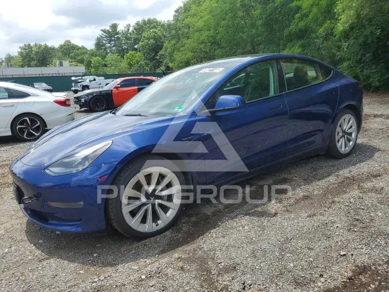 2022 Tesla Model 3 фото