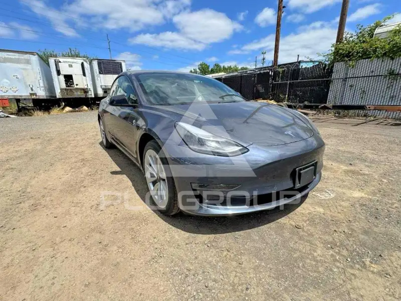 2022 Tesla Model 3 photo