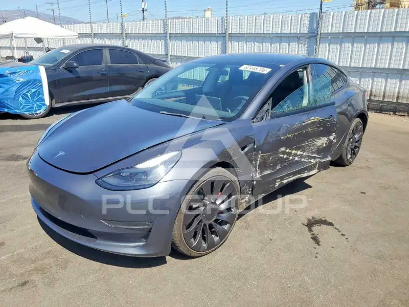 2022 Tesla Model 3 фото