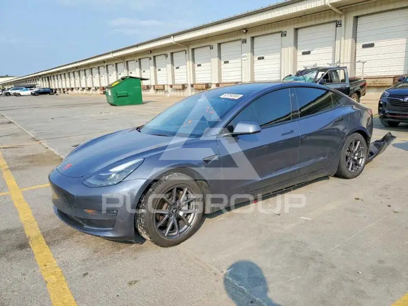 2022 Tesla Model 3 фото