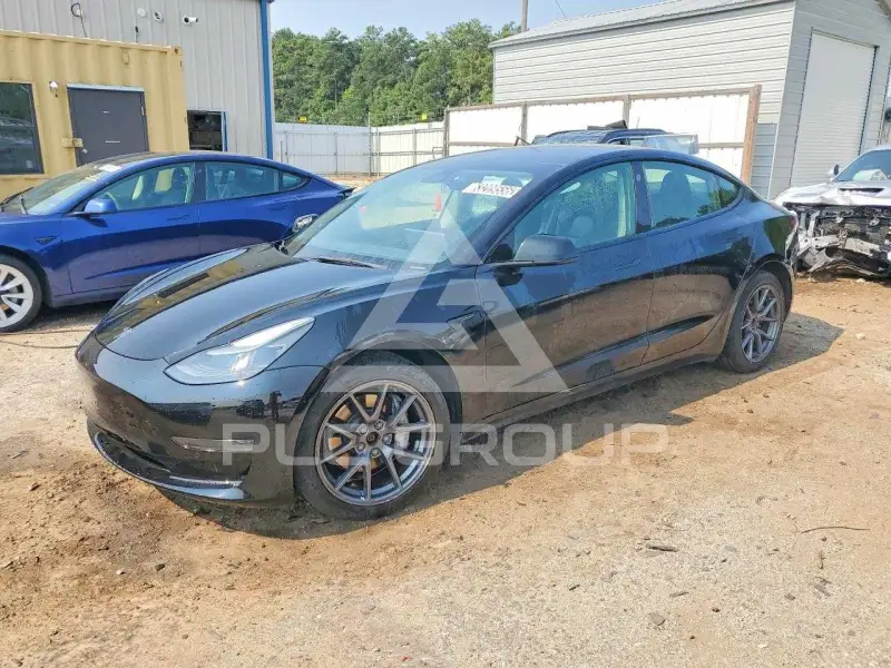 2022 Tesla Model 3 фото