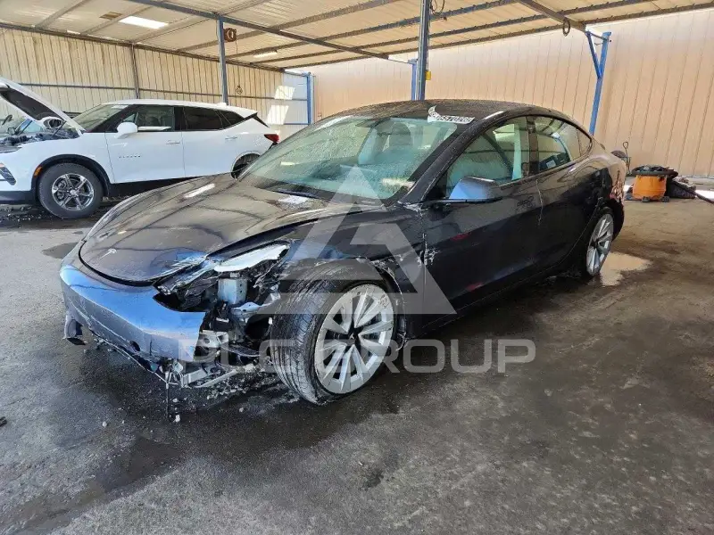 2022 Tesla Model 3 фото