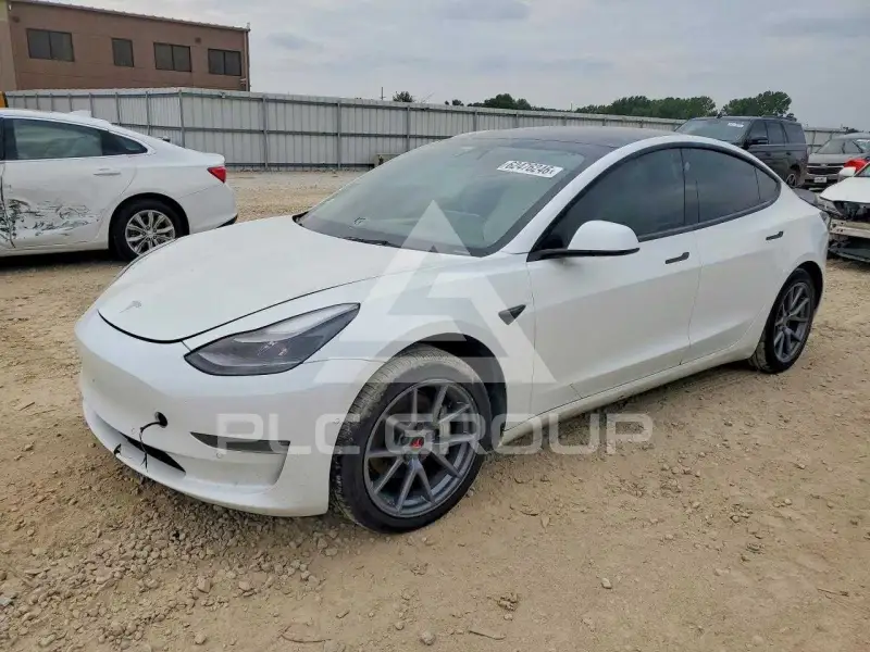 2022 Tesla Model 3 photo