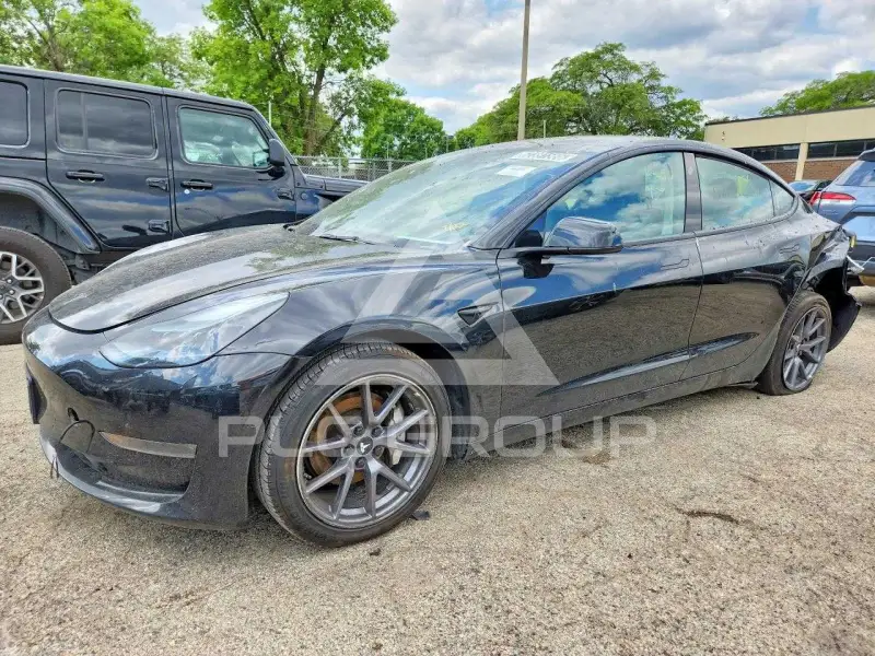 2022 Tesla Model 3 фото
