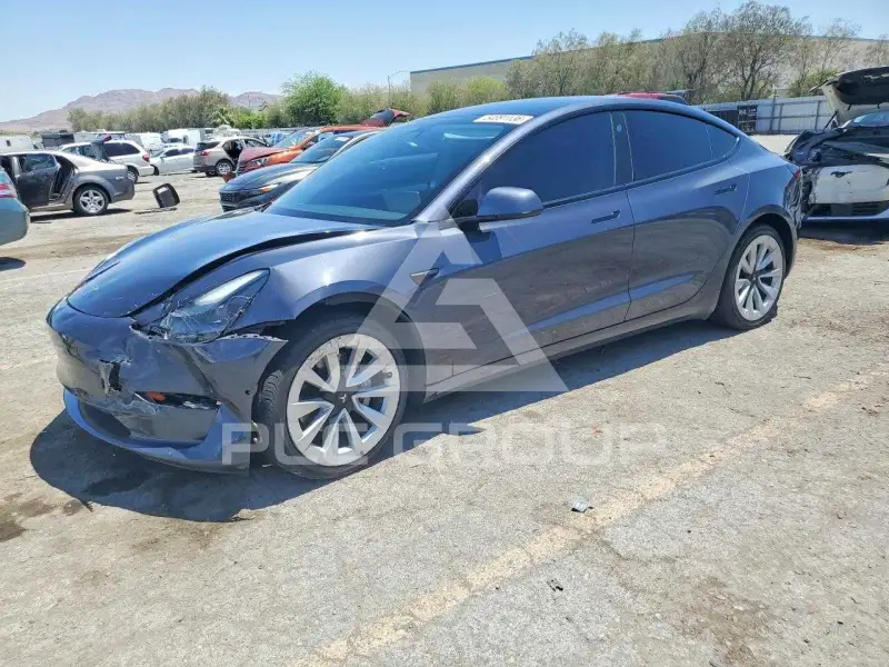 2022 Tesla Model 3 фото